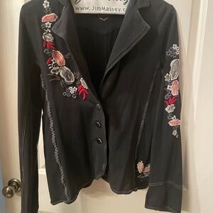 Elegant Black Jacket with Floral Embroidery
